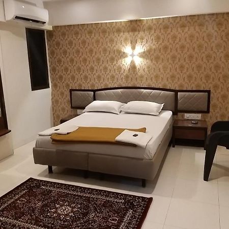 Hotel Ashoka Mire Exterior photo