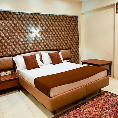 Hotel Ashoka Mire Exterior photo